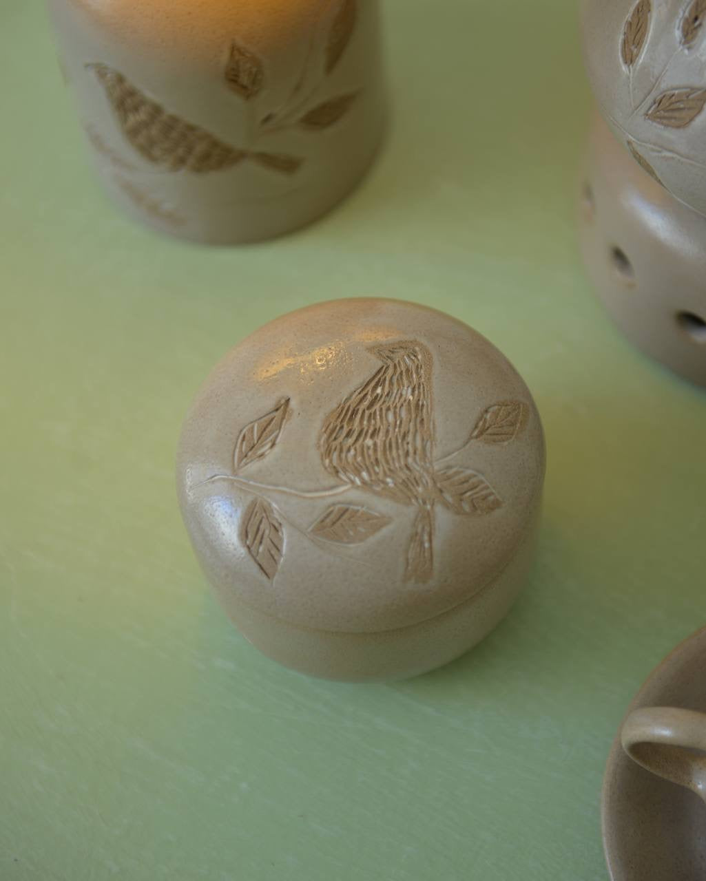 Ceramic tea set for 3